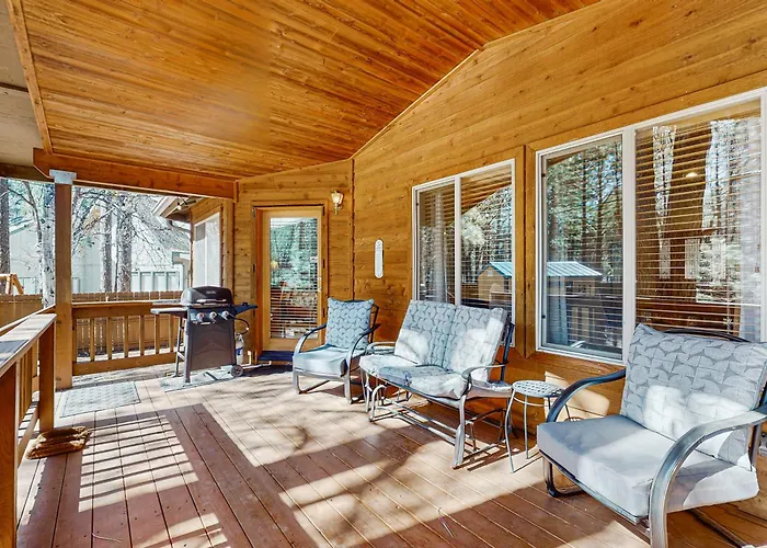 Holiday home Fire Pit + Yard: Woodsy Retreat Near Woodland